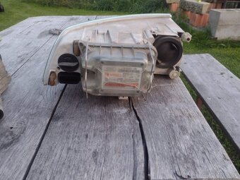 Xenony Škoda Octavia II. - 4