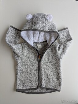 Svetr s kapucí - vel 68 - 4