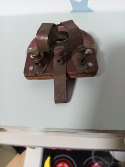 Jawa Pérák - patice svetla - 4