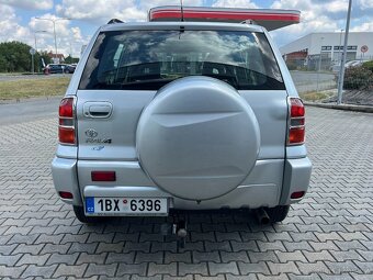 Toyota RAV4 - 4