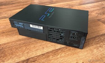 Sony Playstation 2 FAT (SCPH-50004) černá - 4