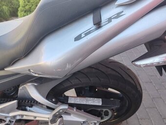 Suzuki GSR 600 - 4