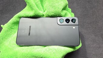 Samsung Galaxy S22 5G 256GB – Černý - 4