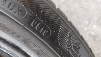 2ks celorocni pneu Michelin 205/45-17 vzorek okolo 5,5mm - 4