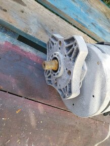 Elektromotor s převodovkou 36v - 4