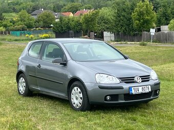 PRODÁM VOLKSWAGEN GOLF 5 1.4 i 1 MAJITEL. - 4
