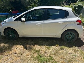 🚗 Peugeot 208 1.0 PureTech, 54 kW, 2016, 132 000 km - 4