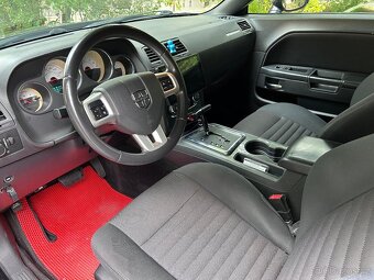 Dodge Challenger 3.6 V6 - 4