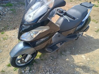 Aprilia atlantic 500 - 4