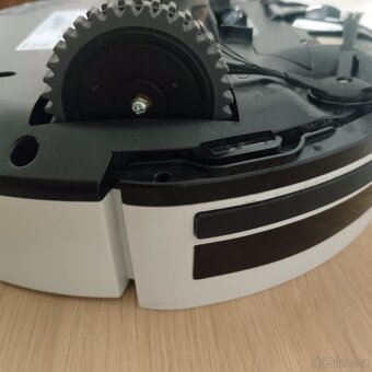 Robotický vysavač - 4