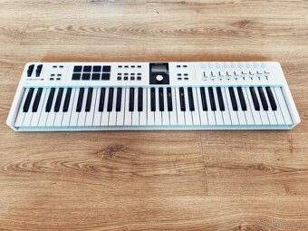 Arturia KeyLab Essential 61 mk3 - 4