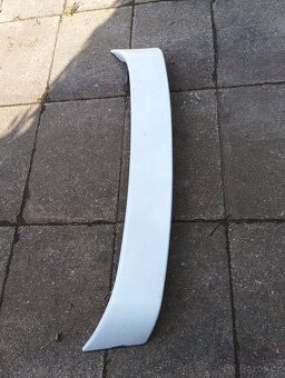 Křídlo BMW E36 a podložky - 4