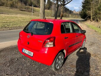 Toyota Yaris 1,0 VVT-i 51 KW r.v. 2008 . - 4
