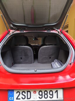 VOLVO C30 - 4