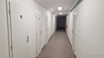 Pronájem kanceláře 11,50m2 Okružní, Brno -Lesná - 4