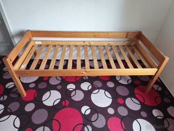 2x postel 1x 120x200cm a 1x 80x200cm - 4