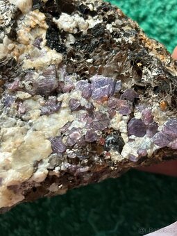 Drahé kameny, minerály: Turmalín, Safír, Apofylit - 4