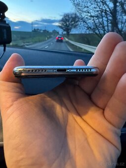 IPhone X - 4