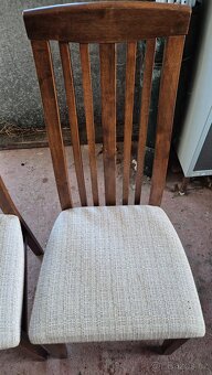 Dřevěné polstrované židle - 4