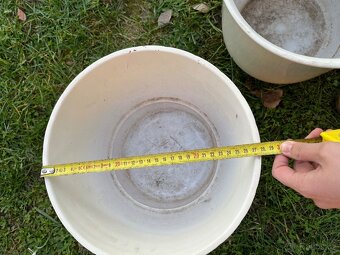 Daruji 2x velký květináč - 4