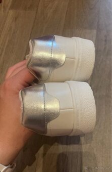 Bílé tenisky Pepperts velikost 35 - 4