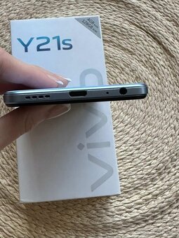 Vivo y21s - 4