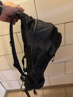 Prodám batoh Camelbak Blowfish 20 – Black - 4
