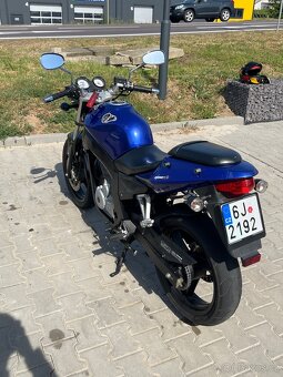 Daelim Roadwin VJ 125 - 4