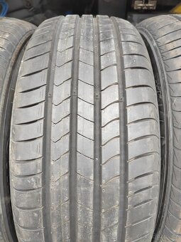 Prodám nové letní pneu 215/55/18 Kumho Ecsta HS51 95H - 4