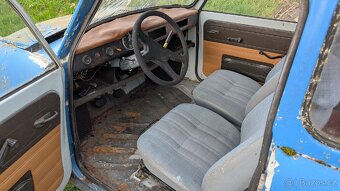 Trabant 601 limuzína 1970 + náhradní díly - 4