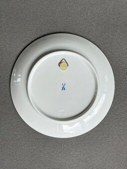Míšeň Meissen Závěsný talíř Modré květy 25.5 cm, rok 1986 - 4
