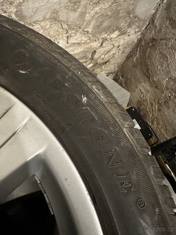 Prodám sadu ALU kol r18 5x120 s pneu - 4