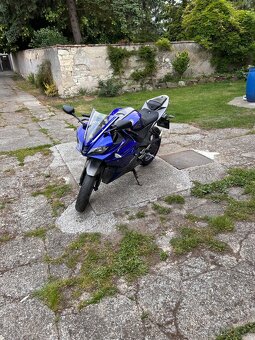Yamaha yzf r125 - 4
