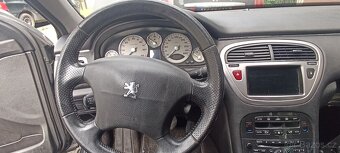 Peugeot 607 - 4