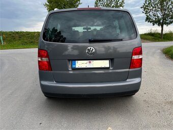 VW Touran 2.0 TDI - 4