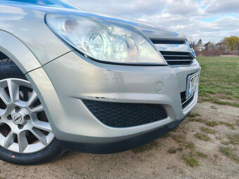 Opel Astra H 1.4 66kW benzín, 2008 - 4