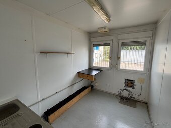 Obytný kontejner s kuchyní / WC a sprchou a mřížemi - 4