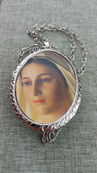 Retro náhrdelník otvírací medailonek - 4