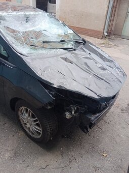 ford fiesta 1.4 - 4
