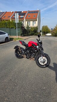 MV Agusta Brutale 800 Rosso, provoz od 07/2023 - 4