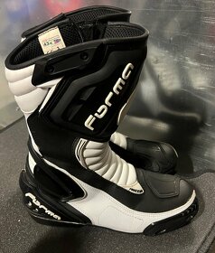 54. Moto boty FORMA FRECCIA bílé 43 - 4
