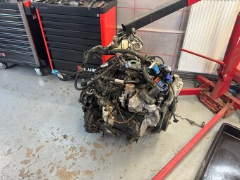 Opel Vivaro 2015 8+1 místný, bez motoru - 4