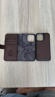 Kryt Kožený Decoded 2v 1 na iPhone 14 pro - 4