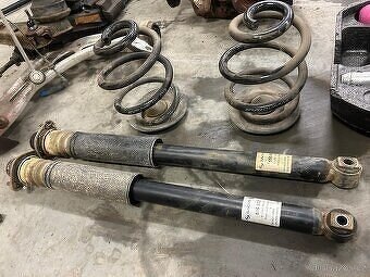 Díly z BMW E46 330i - 4