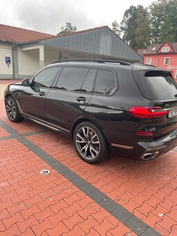 BMW X7 3.0 M50d - 4