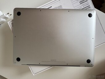 MacBook Air 13,3", Apple M1 - 4