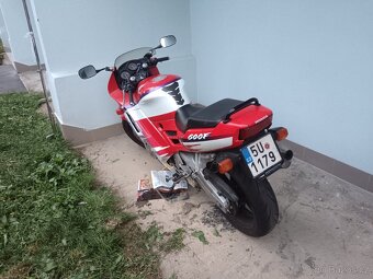 Honda CBR 600 f, PC 25 - 4