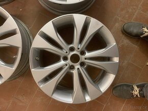 Prodam alu r18 na bmw x2 - 4