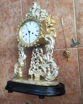 krásné rokokové krbové hodiny - 4