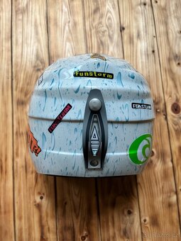 Dětská helma na zimní sporty - 4